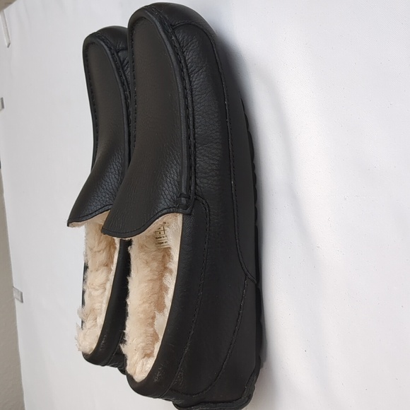 UGG  Men\'s Ascot Leather Indoor Outdoor Slip On Slipper Shoes Sz 9 main image 11